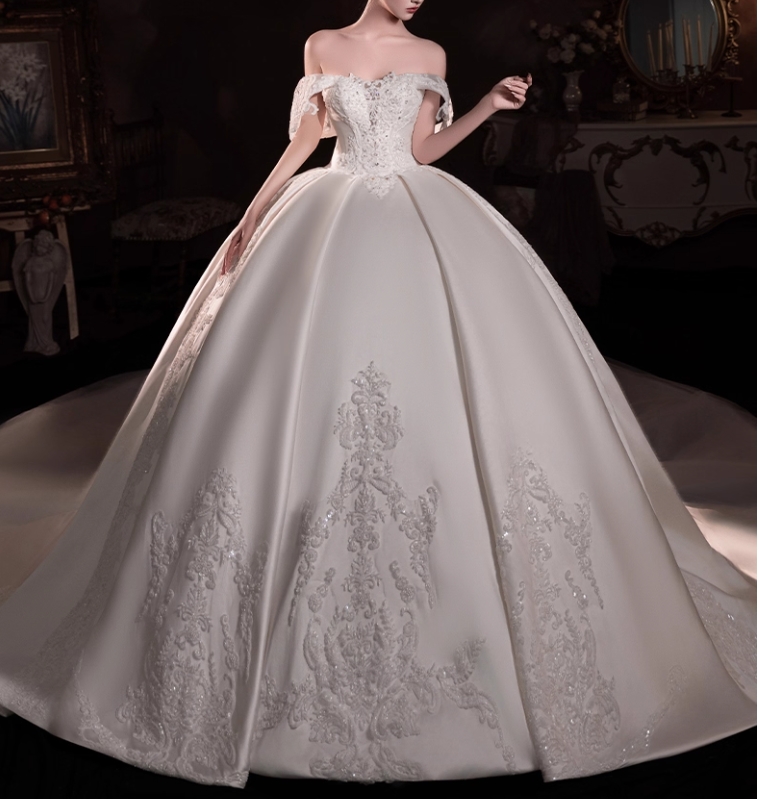"The Seraphina" | Off Shoulder Sweetheart Neckline A-Line Satin Wedding Ball Gown - 图片 3