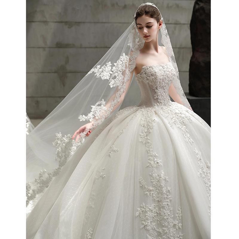 The Royal Portrait Ball Gown | Ivory Embroidered & Beaded Lace Court Wedding Dress | Marisa - 图片 3